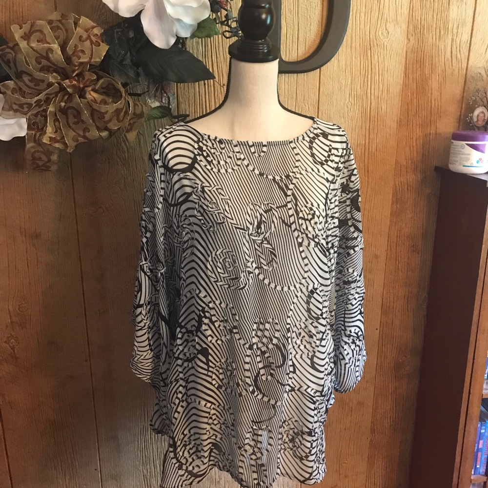 Pretty black and white blouse.